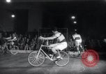 Image Bicycle polo Autriche, 1952, de la seconde 47 séquences d'archives historiques vidéo 65675029296