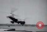 Standbild kommerziell gecharterten Hubschrauber New York United States USA, 1958, aus Sekunde 30 historischem Filmmaterial Videoclip 65675029302