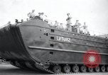 Standbild Amphibienfahrzeug LVT(U)X2 Goliath Seattle Washington USA, 1958, aus Sekunde 4 historischem Filmmaterial Videoclip 65675029304
