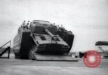 Standbild Amphibienfahrzeug LVT(U)X2 Goliath Seattle Washington USA, 1958, aus Sekunde 43 historischem Filmmaterial Videoclip 65675029304