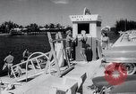 Standbild Badehauben Florida United States USA, 1958, aus Sekunde 9 historischem Filmmaterial Videoclip 65675029305