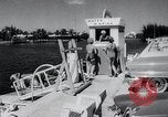 Standbild Badehauben Florida United States USA, 1958, aus Sekunde 12 historischem Filmmaterial Videoclip 65675029305