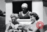 Standbild Badehauben Florida United States USA, 1958, aus Sekunde 18 historischem Filmmaterial Videoclip 65675029305