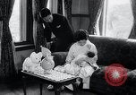 Standbild Prince Hiro Japan, 1960, aus Sekunde 8 historischem Filmmaterial Videoclip 65675029307