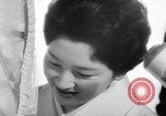 Standbild Prince Hiro Japan, 1960, aus Sekunde 34 historischem Filmmaterial Videoclip 65675029307