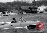 Standbild Amphicar Testen der US Long Island New York USA, 1960, aus Sekunde 22 historischem Filmmaterial Videoclip 65675029308