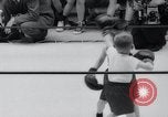 Standbild Kind Boxturnier Annapolis Maryland USA, 1960, aus Sekunde 27 historischem Filmmaterial Videoclip 65675029309