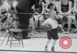 Standbild Kind Boxturnier Annapolis Maryland USA, 1960, aus Sekunde 35 historischem Filmmaterial Videoclip 65675029309