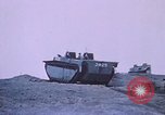Immagine di Il sollevamento della bandiera americana di Iwo Jima Iwo Jima, 1945, secondo 14 filmato di repertorio 65675029325