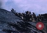Immagine di Il sollevamento della bandiera americana di Iwo Jima Iwo Jima, 1945, secondo 22 filmato di repertorio 65675029325
