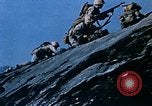 Immagine di Il sollevamento della bandiera americana di Iwo Jima Iwo Jima, 1945, secondo 44 filmato di repertorio 65675029325