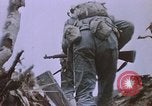 Standbild Artillerie Beschuss Iwo Jima, 1945, aus Sekunde 5 historischem Filmmaterial Videoclip 65675029326