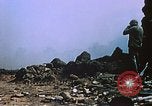 Standbild Artillerie Beschuss Iwo Jima, 1945, aus Sekunde 19 historischem Filmmaterial Videoclip 65675029326