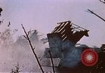 Standbild Artillerie Beschuss Iwo Jima, 1945, aus Sekunde 24 historischem Filmmaterial Videoclip 65675029326