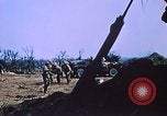 Standbild Artillerie Beschuss Iwo Jima, 1945, aus Sekunde 46 historischem Filmmaterial Videoclip 65675029326