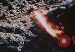 Standbild Flammenwerfer Iwo Jima, 1945, aus Sekunde 58 historischem Filmmaterial Videoclip 65675029327