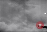 Standbild Allied Naval attack Leyte Philippinen, 1944, aus Sekunde 30 historischem Filmmaterial Videoclip 65675029329