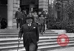 Image délégués posent Genève Suisse, 1926, de la seconde 11 séquences d'archives historiques vidéo 65675029378