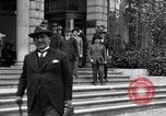 Image délégués posent Genève Suisse, 1926, de la seconde 12 séquences d'archives historiques vidéo 65675029378