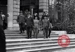 Image délégués posent Genève Suisse, 1926, de la seconde 13 séquences d'archives historiques vidéo 65675029378