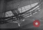 Standbild Slums in England Hong Kong Hafen und Drogen Vereinigtes Königreich, 1937, aus Sekunde 1 historischem Filmmaterial Videoclip 65675029409