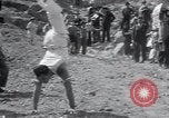 Image mystérieux cul-de-jatte man Guadalupe Mexique, 1932, de la seconde 31 séquences d'archives historiques vidéo 65675029420