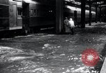 Standbild Hauptwasserleitung platzt Chicago Illinois USA, 1936, aus Sekunde 17 historischem Filmmaterial Videoclip 65675029431