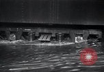 Standbild Hauptwasserleitung platzt Chicago Illinois USA, 1936, aus Sekunde 22 historischem Filmmaterial Videoclip 65675029431