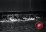 Standbild Hauptwasserleitung platzt Chicago Illinois USA, 1936, aus Sekunde 24 historischem Filmmaterial Videoclip 65675029431