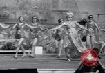 Standbild Buckingham Fountain Chicago Illinois USA, 1936, aus Sekunde 27 historischem Filmmaterial Videoclip 65675029435