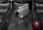 Immagine di Bowling New York United States USA, 1937, secondo 46 filmato di repertorio 65675029443