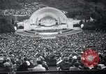 Standbild Ostern feiern Hollywood Los Angeles California USA, 1937, aus Sekunde 13 historischem Filmmaterial Videoclip 65675029448