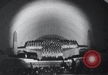 Standbild Ostern feiern Hollywood Los Angeles California USA, 1937, aus Sekunde 14 historischem Filmmaterial Videoclip 65675029448