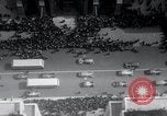 Standbild Ostern fashion parade New York United States USA, 1937, aus Sekunde 12 historischem Filmmaterial Videoclip 65675029450