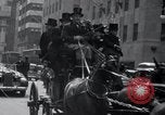Standbild Ostern fashion parade New York United States USA, 1937, aus Sekunde 15 historischem Filmmaterial Videoclip 65675029450