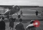 Image Amelia Earhart enregistrement vol solo Oakland California USA, 1935, de la seconde 5 séquences d'archives historiques vidéo 65675029459
