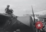 Image Amelia Earhart enregistrement vol solo Oakland California USA, 1935, de la seconde 13 séquences d'archives historiques vidéo 65675029459