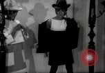 Immagine di Sera mini abiti Parigi Francia, 1967, secondo 11 filmato di repertorio 65675029473
