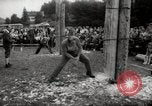 Immagine di Tree-chopping e concorsi di sezionatura Baviera Germania, 1967, secondo 8 filmato di repertorio 65675029474