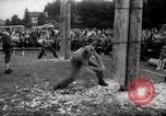 Immagine di Tree-chopping e concorsi di sezionatura Baviera Germania, 1967, secondo 9 filmato di repertorio 65675029474