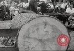 Immagine di Tree-chopping e concorsi di sezionatura Baviera Germania, 1967, secondo 21 filmato di repertorio 65675029474