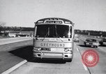 Immagine di Viste dal bus in movimento di Little Rock Arkansas Little Rock Arkansas USA, 1963, secondo 3 filmato di repertorio 65675029476
