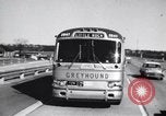 Immagine di Viste dal bus in movimento di Little Rock Arkansas Little Rock Arkansas USA, 1963, secondo 6 filmato di repertorio 65675029476
