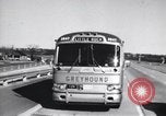 Immagine di Viste dal bus in movimento di Little Rock Arkansas Little Rock Arkansas USA, 1963, secondo 9 filmato di repertorio 65675029476
