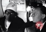 Immagine di Viste dal bus in movimento di Little Rock Arkansas Little Rock Arkansas USA, 1963, secondo 21 filmato di repertorio 65675029476