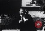 Standbild Arkansas National Guard unter Faubus blockieren Schule Integration Little Rock Arkansas USA, 1957, aus Sekunde 16 historischem Filmmaterial Videoclip 65675029477
