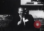 Standbild Arkansas National Guard unter Faubus blockieren Schule Integration Little Rock Arkansas USA, 1957, aus Sekunde 21 historischem Filmmaterial Videoclip 65675029477