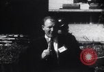 Standbild Arkansas National Guard unter Faubus blockieren Schule Integration Little Rock Arkansas USA, 1957, aus Sekunde 33 historischem Filmmaterial Videoclip 65675029477