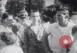 Standbild Arkansas National Guard unter Faubus blockieren Schule Integration Little Rock Arkansas USA, 1957, aus Sekunde 61 historischem Filmmaterial Videoclip 65675029477