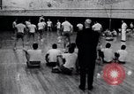 Standbild Little Rock Central High School auf der offiziellen Integration Little Rock Arkansas USA, 1963, aus Sekunde 1 historischem Filmmaterial Videoclip 65675029480